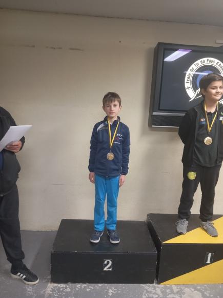 Jules BESSEGAHIER 10 ans médaille d'Argent au pistolet 10 m olympique au tournoi des aiglons à AUBAGNE 2026.jpg Jules BESSEGAHIER 10 ans médaille d'Argent au pistolet 10 m olympique au tournoi des aiglons à AUBAGNE 2026.jpg