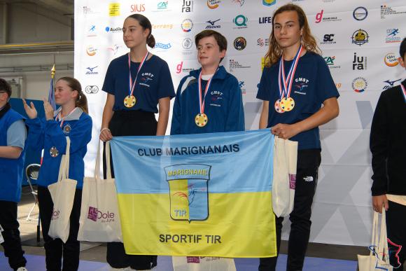 L'EQUIPE MINIME AU PISTOLET VITESEE REMPORTE LA MEDAILLE D'OR AU CHAMPIONNAT DE FRANCE 2025 A DOLE.jpg L'EQUIPE MINIME AU PISTOLET VITESEE REMPORTE LA MEDAILLE D'OR AU CHAMPIONNAT DE FRANCE 2025 A DOLE.jpg